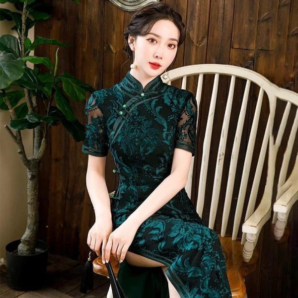 Robe Chinoise Fendue