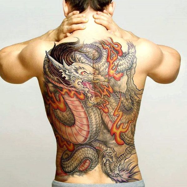 Tatouage Homme Chinois pour le Dos