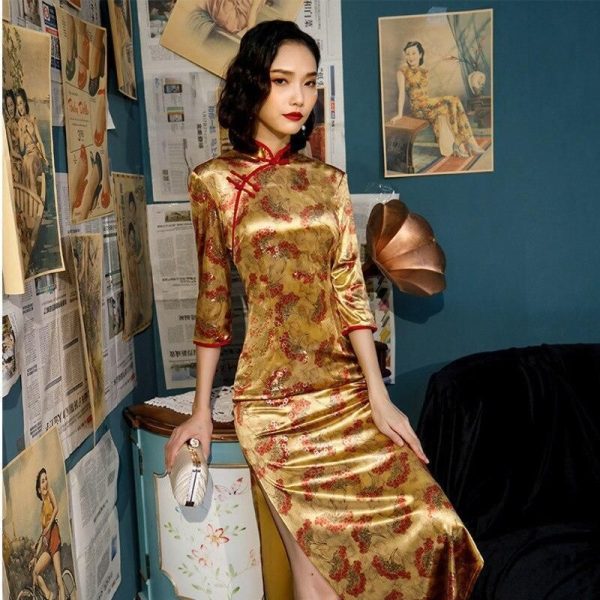 vêtement chinois doré rouge